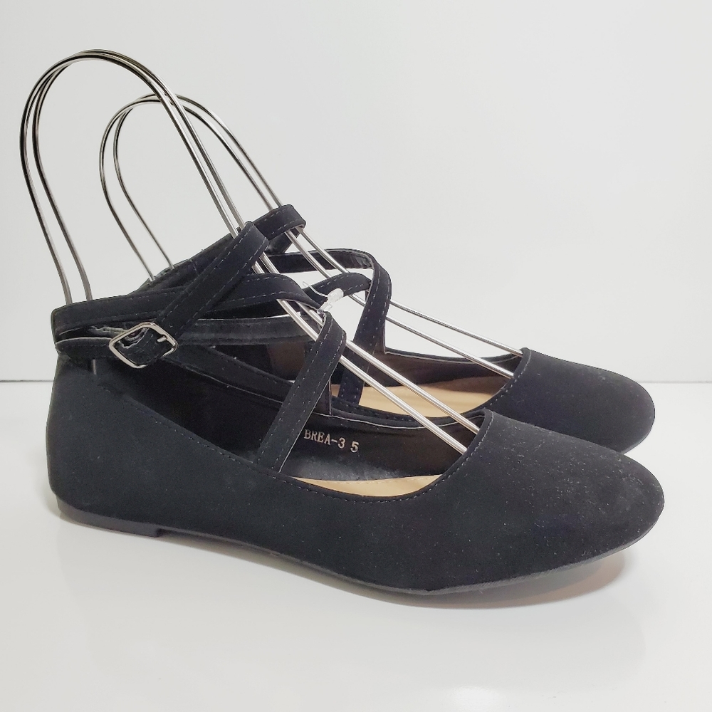 TOP Moda Brea Ankle Strap Flats Black Faux Suede Size 5